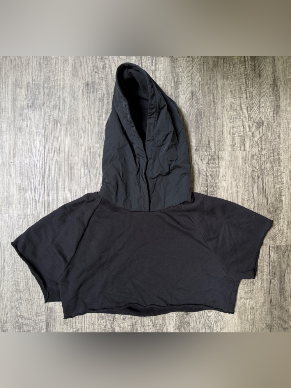 ALO Cropped In the Air hoodie